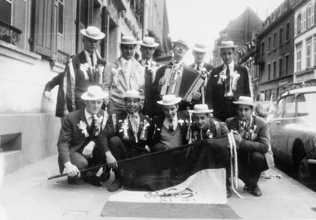 1963 27 sept Classe 1945 1