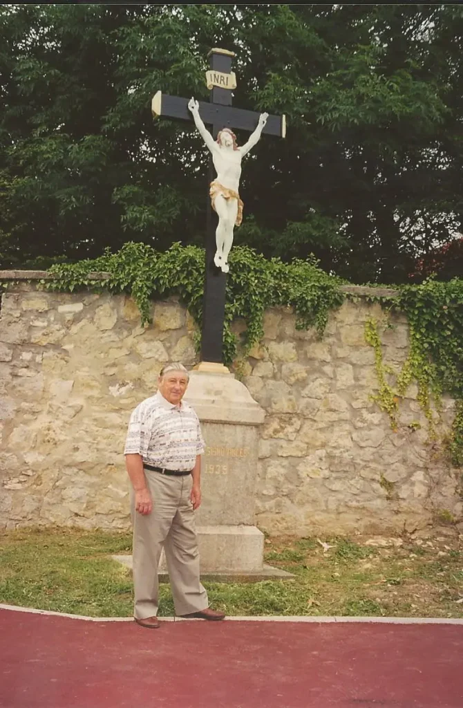 1998 Renovation croix cimetiere