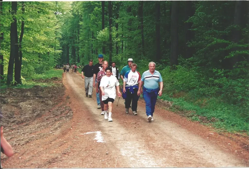 2002 marche populaire 8 maib