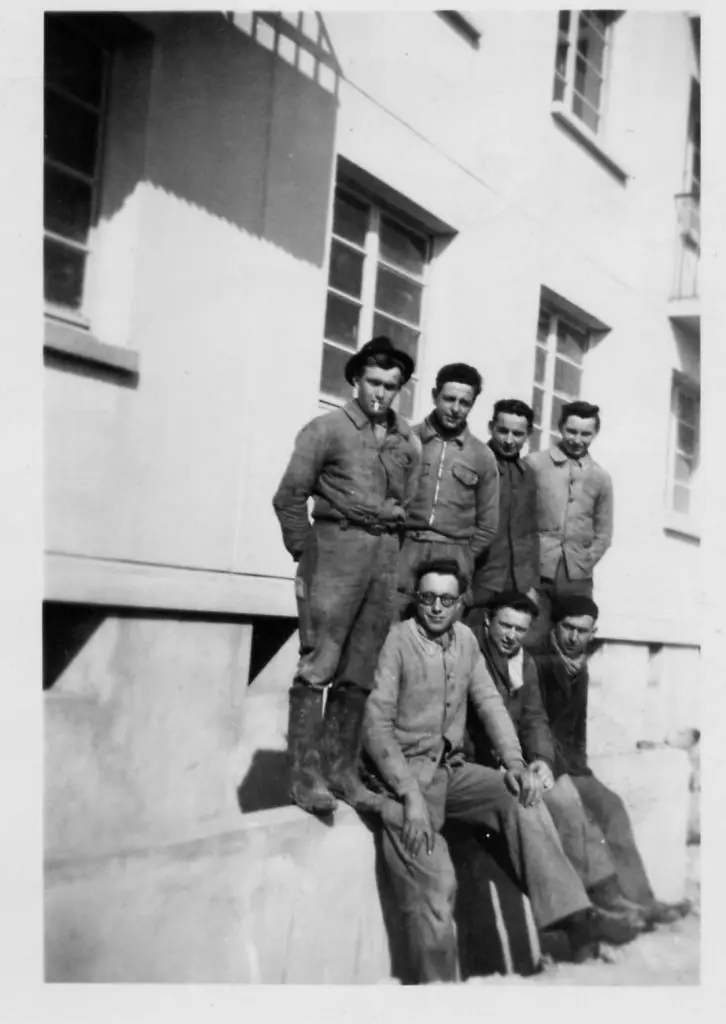 Batisseurs cite 1955