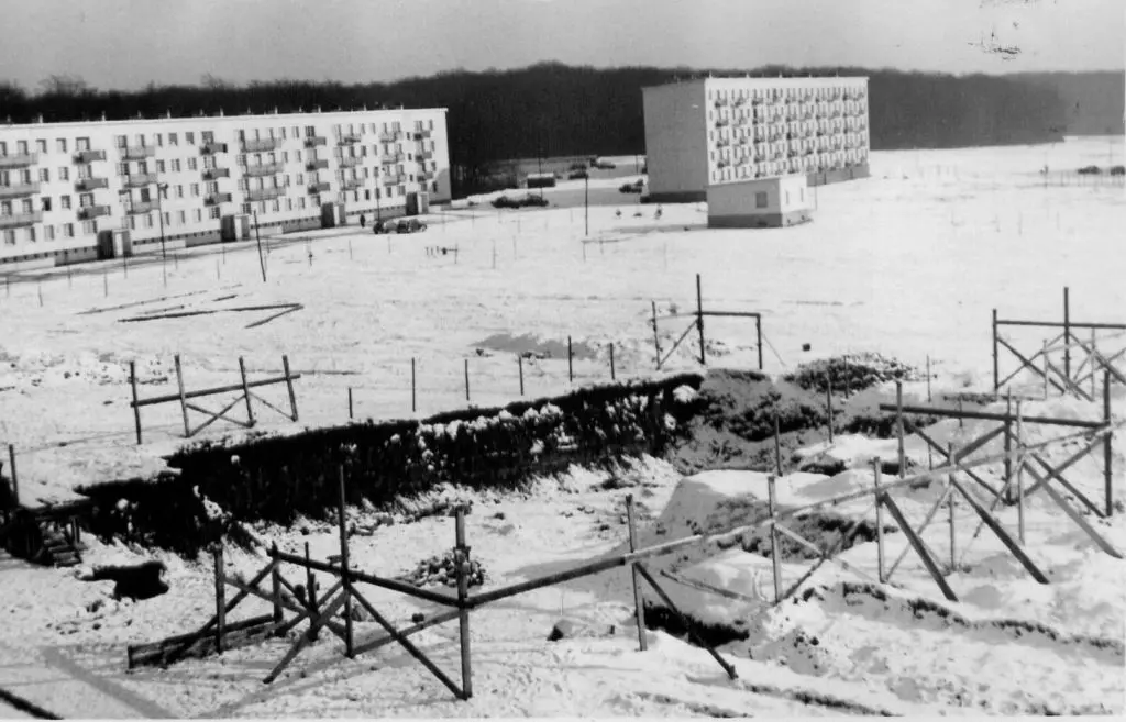 terrassement du foyer 1957